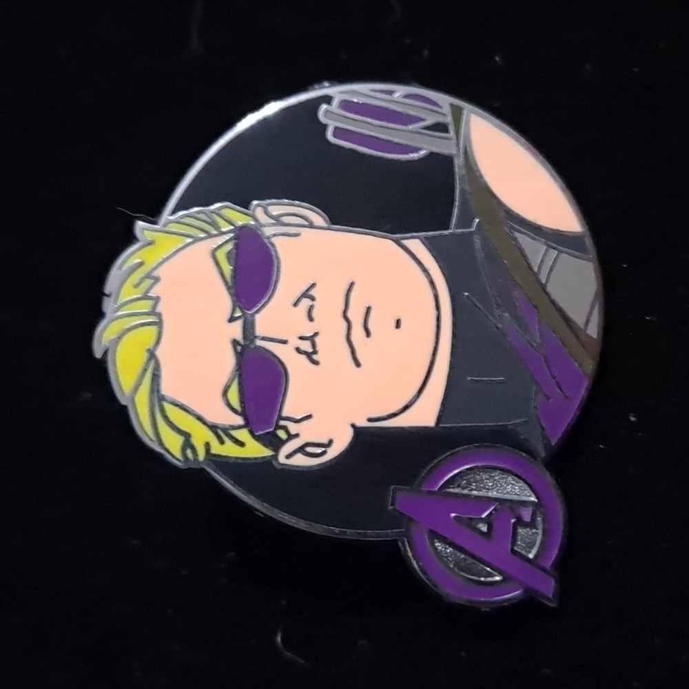 Classic Hawkeye Avengers Disney Marvel Collector Pin